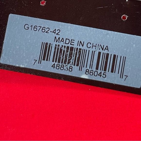 Guess Earrings,Guess Gold Crystal Hoop Earrings - Picture 6 of 9